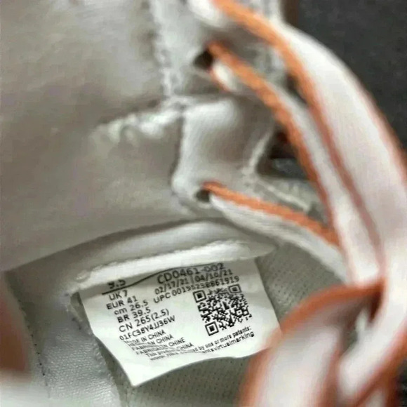 Like new Women’s Air Jordan 1 Retro High OG Seafoam CD0461-002 Women’s Sz 9.5 - Picture 11 of 13